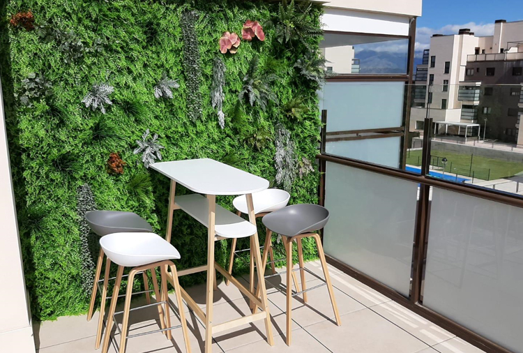 Quieres crear un original rincón verde? elige un jardín vertical
