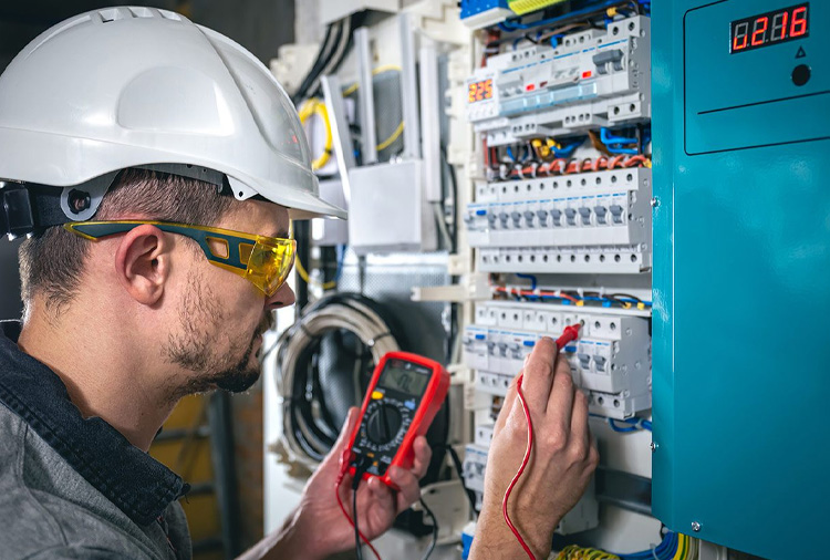 Por qué confiar en electricistas a domicilio ante fallas eléctricas